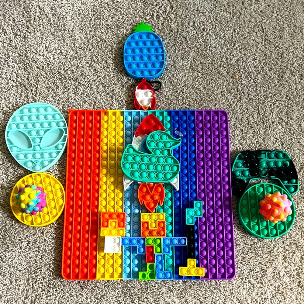 Lot of 12 Popit fidget toys set of different size bubble pop toys